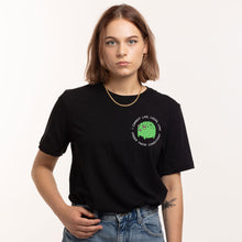 Laden Sie das Bild in den Galerie-Viewer, Angry Frog T-Shirt (Unisex)-Printed Clothing, Printed T Shirt, EP01-Sassy Spud