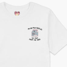 Laden Sie das Bild in den Galerie-Viewer, My Oat Milk Frees All The Cows From The Yard Embroidered T-Shirt (Unisex)-Embroidered Clothing, Embroidered T Shirt, EP01-Sassy Spud